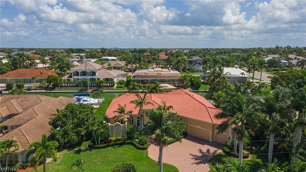 ESTATES - Residential