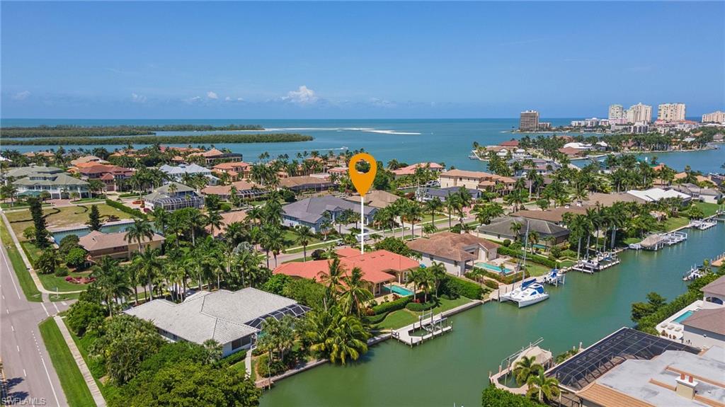 ESTATES - Residential