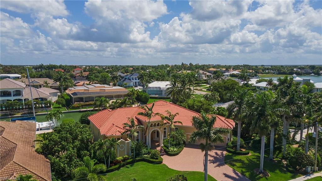 ESTATES - Residential