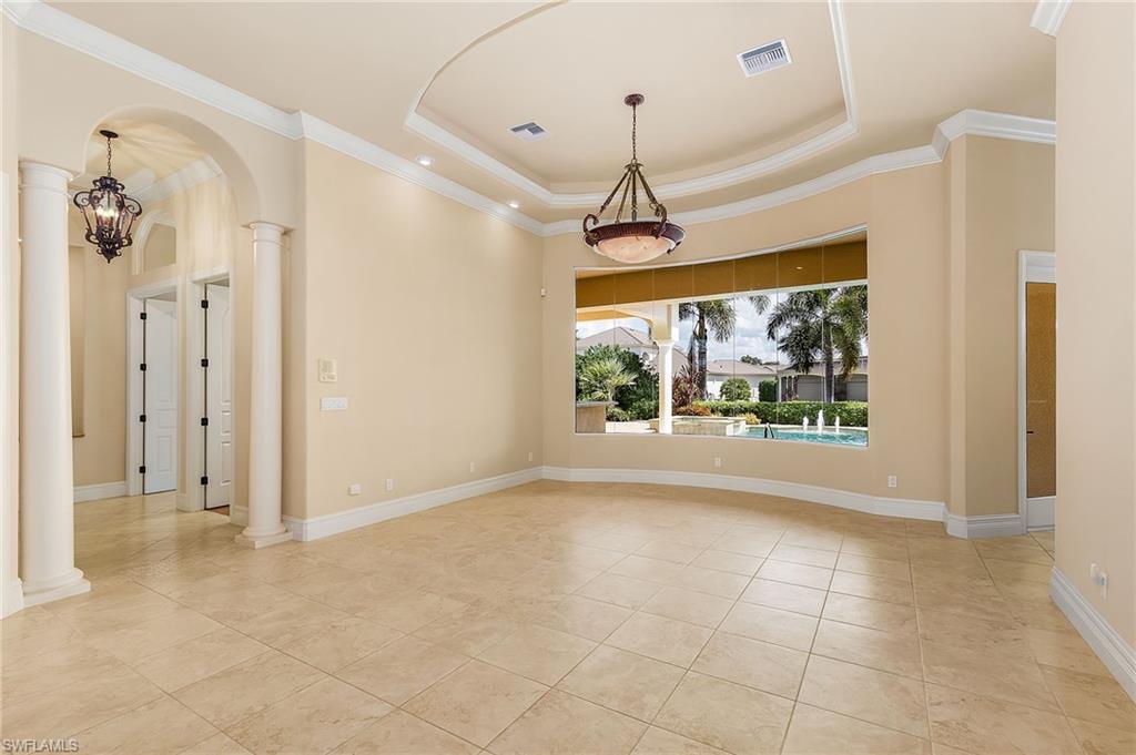 ESTATES - Residential