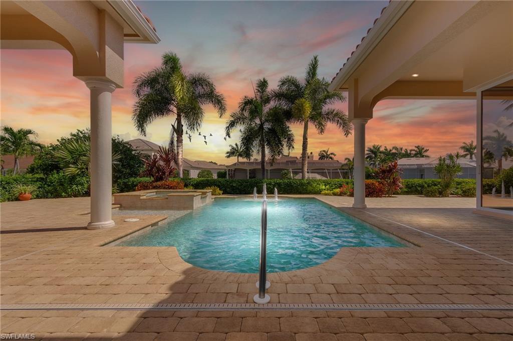 ESTATES - Residential