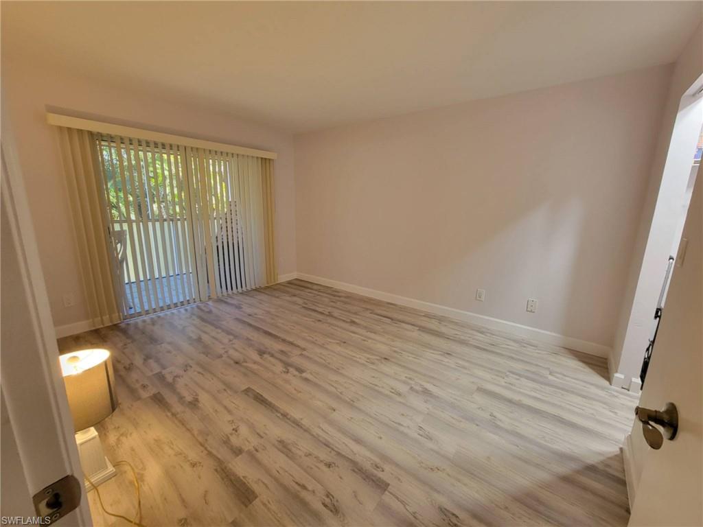 GREENWOOD VILLAGE AT KINGS LAKE - Residential