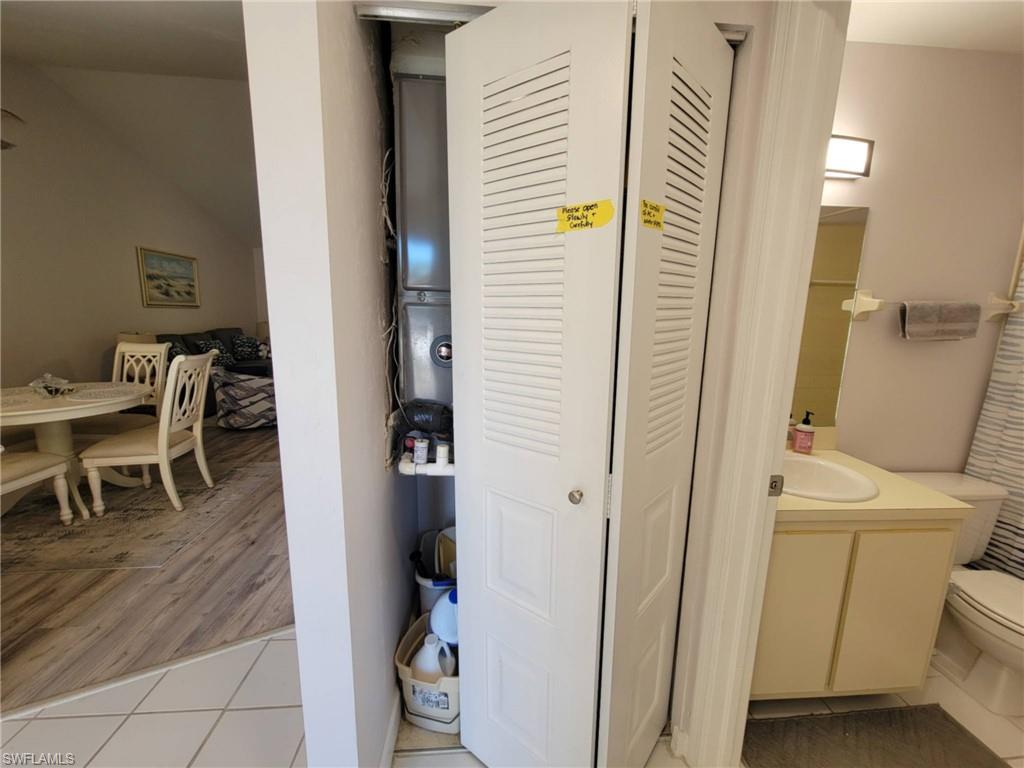 GREENWOOD VILLAGE AT KINGS LAKE - Residential