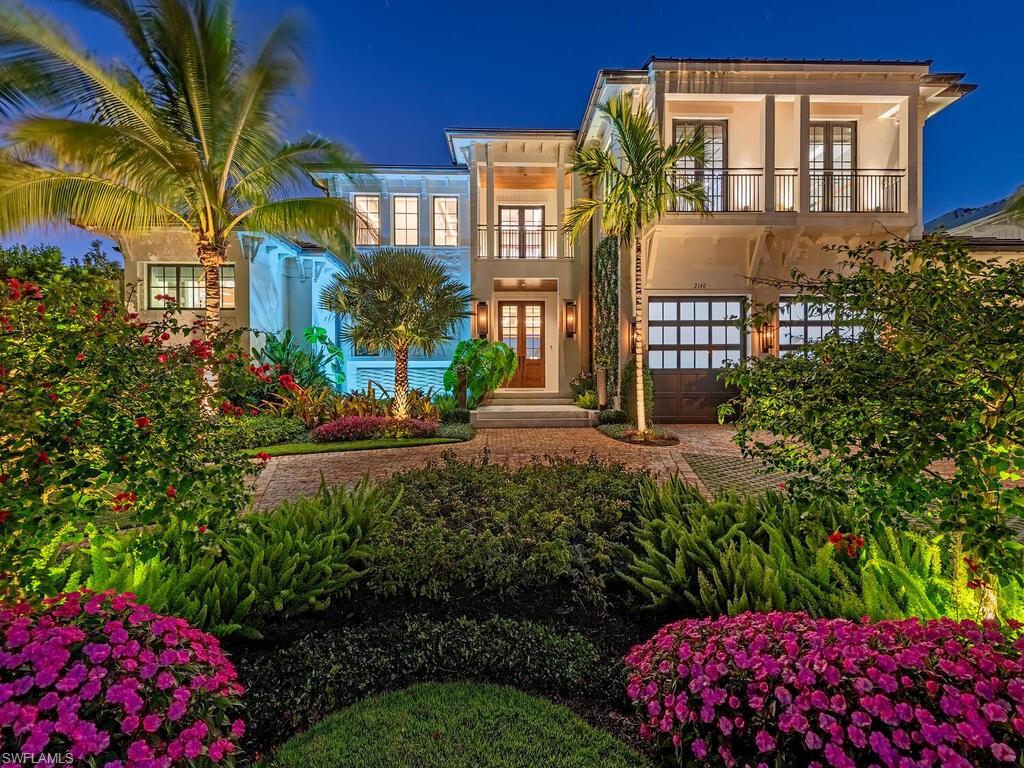 Photo of 2140 Kingfish RD, NAPLES, FL 34102 (MLS # 225028801)