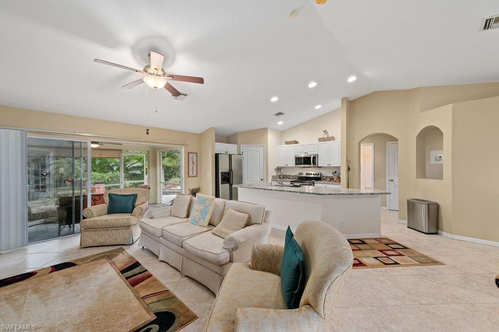 MIRROR LAKES - Residential