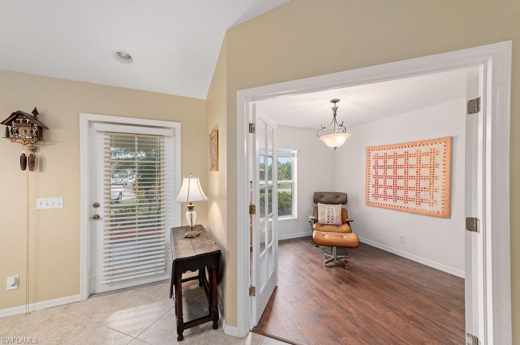 MIRROR LAKES - Residential