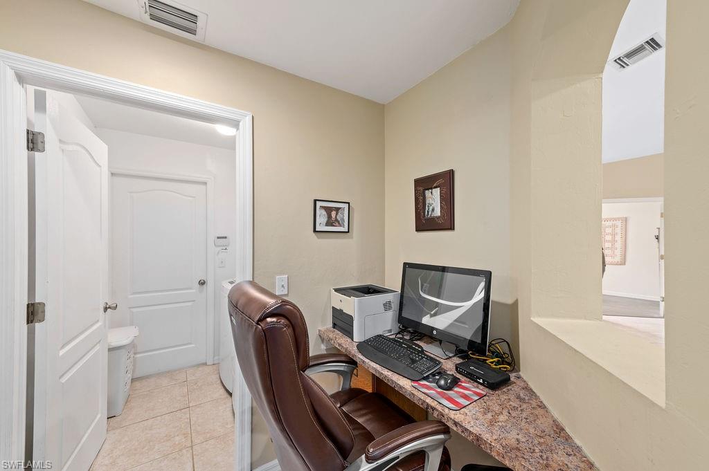 MIRROR LAKES - Residential