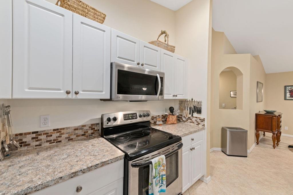 MIRROR LAKES - Residential