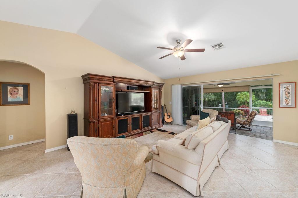 MIRROR LAKES - Residential