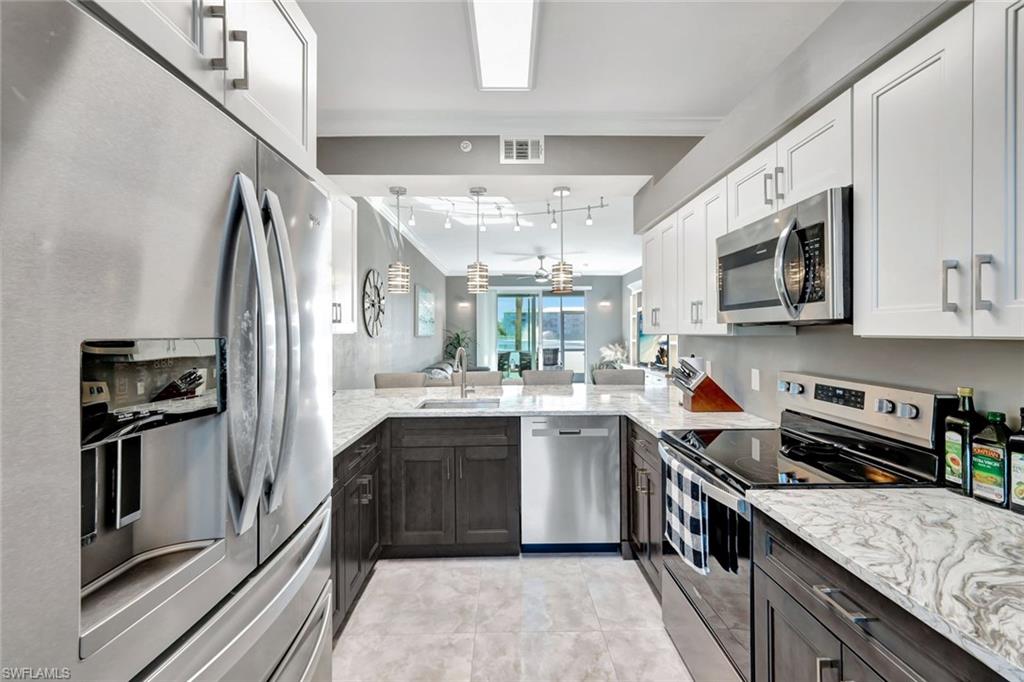 HERITAGE POINTE - Residential