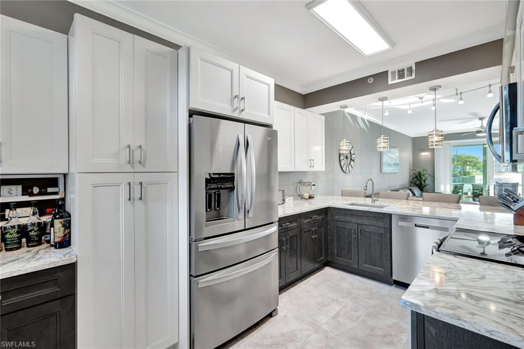 HERITAGE POINTE - Residential