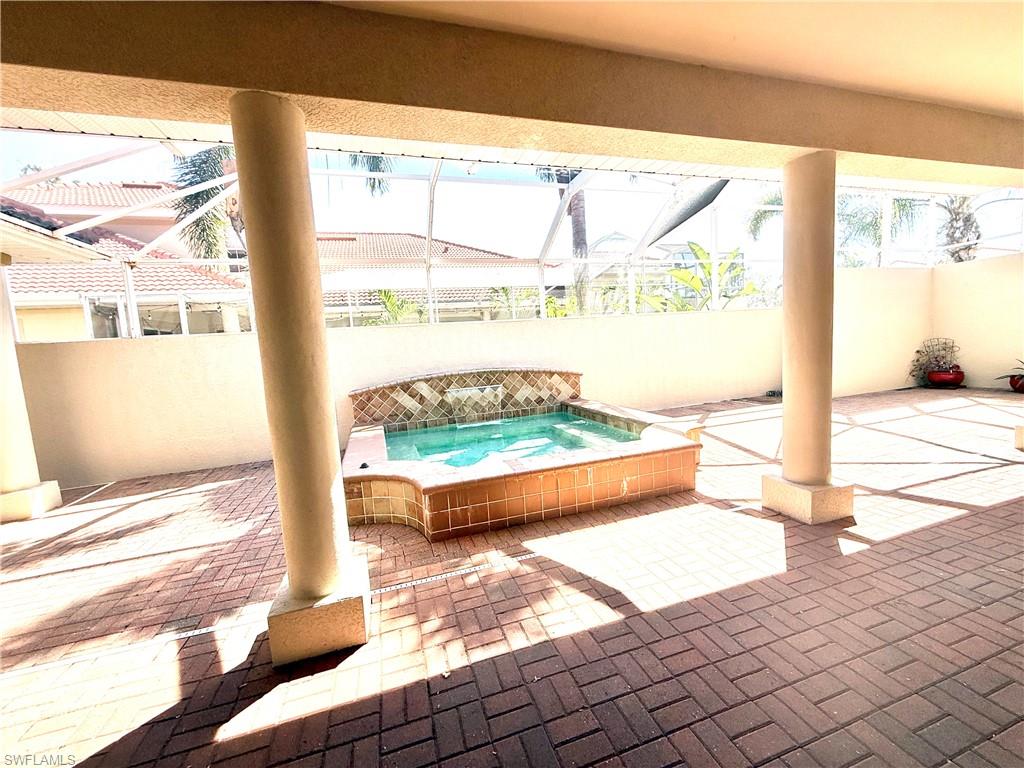 BELL TOWER PARK - Residential