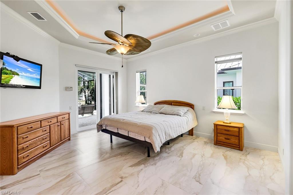 MARCO BEACH - Residential