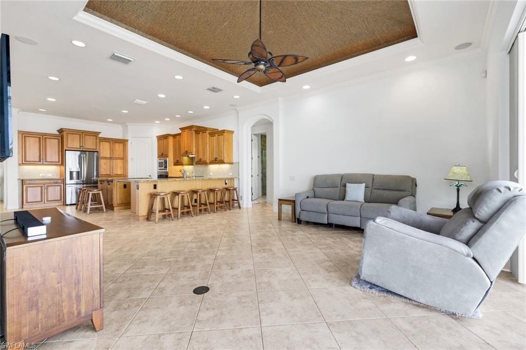 MARCO BEACH - Residential