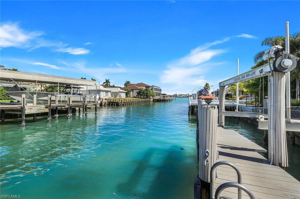 MARCO BEACH - Residential