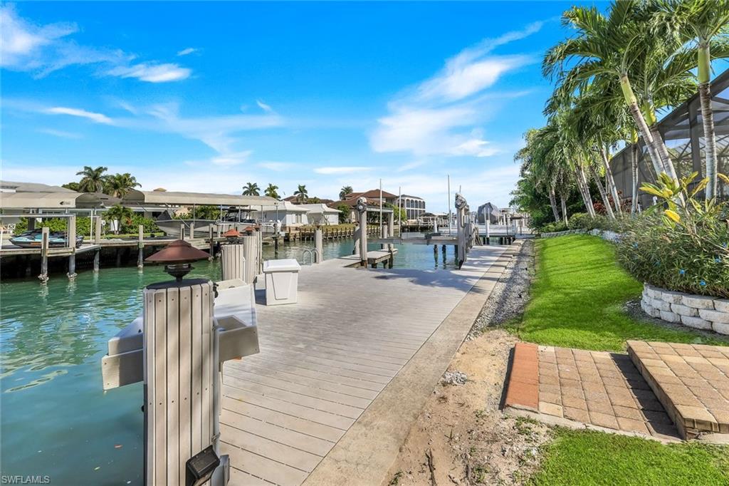 MARCO BEACH - Residential