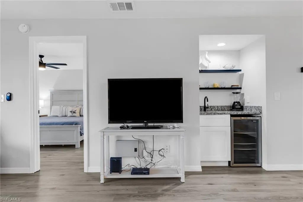 Fort Myers, Florida 33908, United States, 2 Bedrooms Bedrooms, ,2 BathroomsBathrooms,Residential,Active,133226