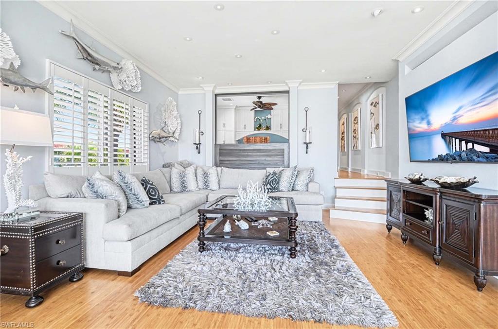 INDIES WEST - Residential