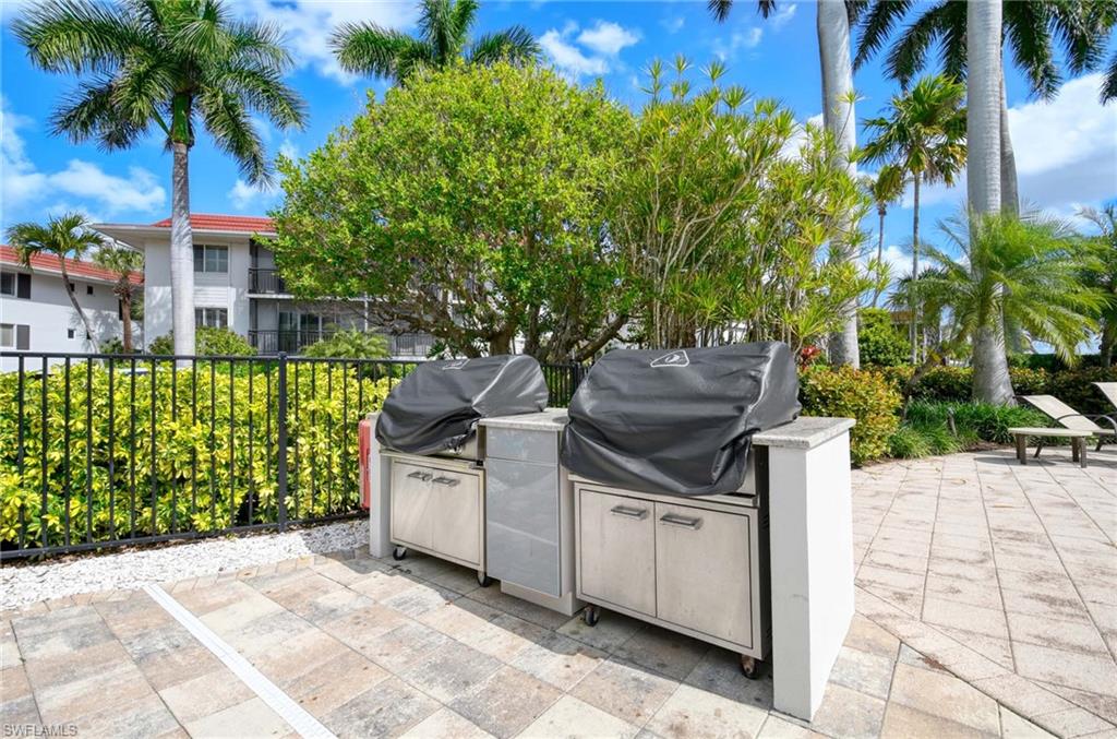 INDIES WEST - Residential