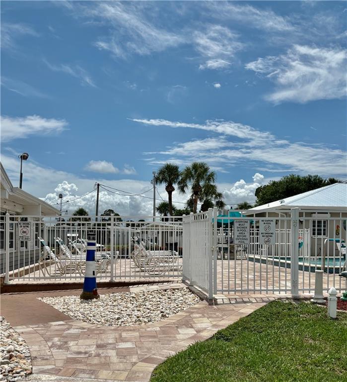 FOREST PARK MOBILE HOME - Residential