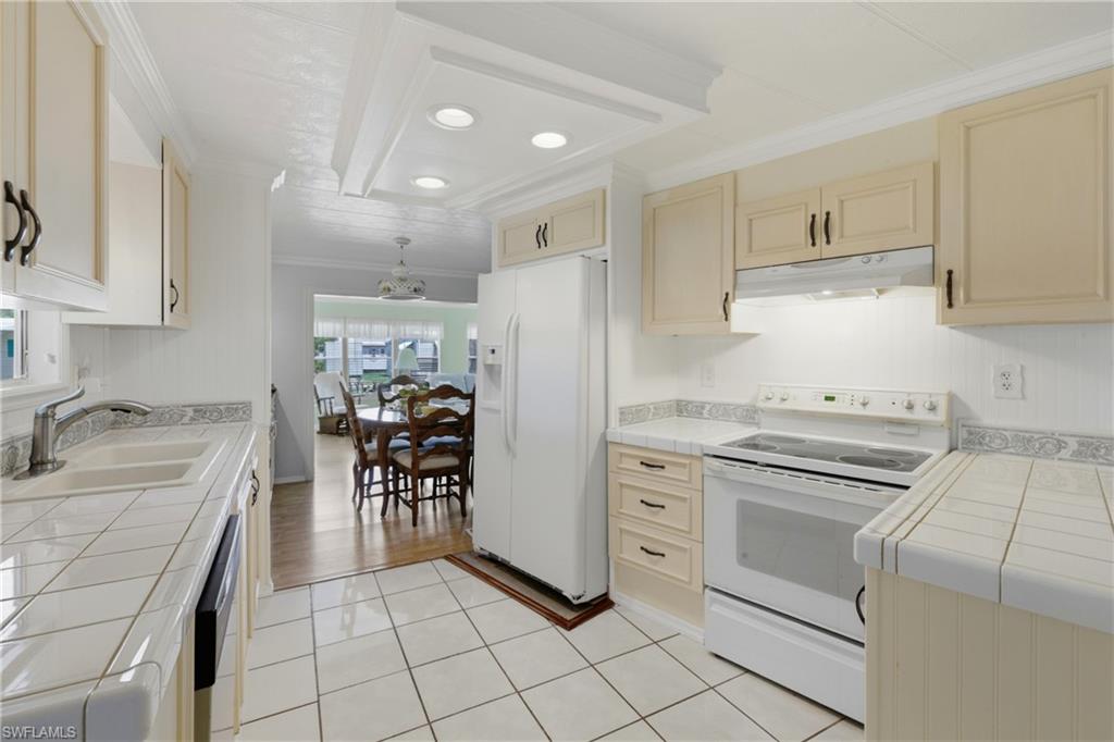 FOREST PARK MOBILE HOME - Residential