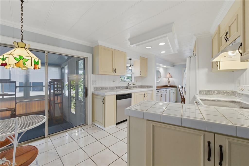 FOREST PARK MOBILE HOME - Residential