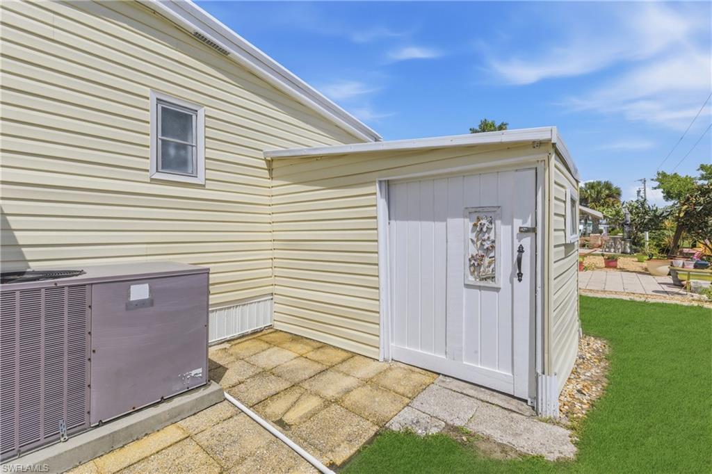 FOREST PARK MOBILE HOME - Residential