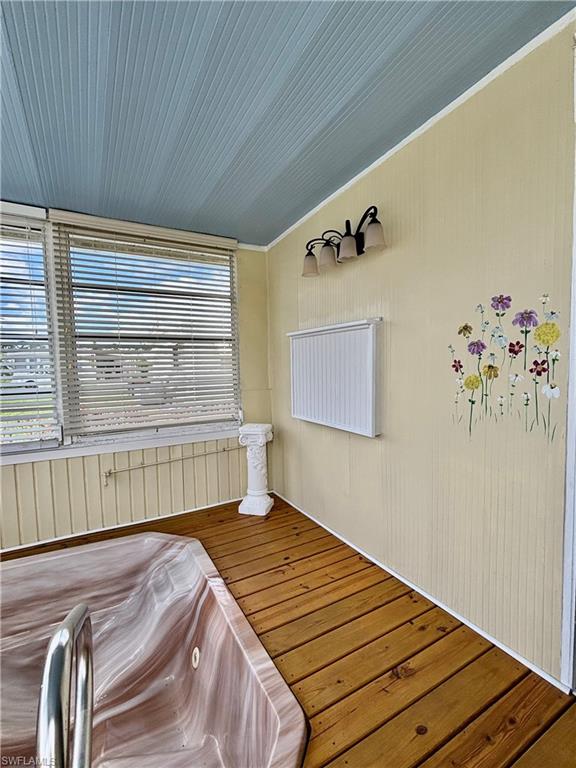 FOREST PARK MOBILE HOME - Residential