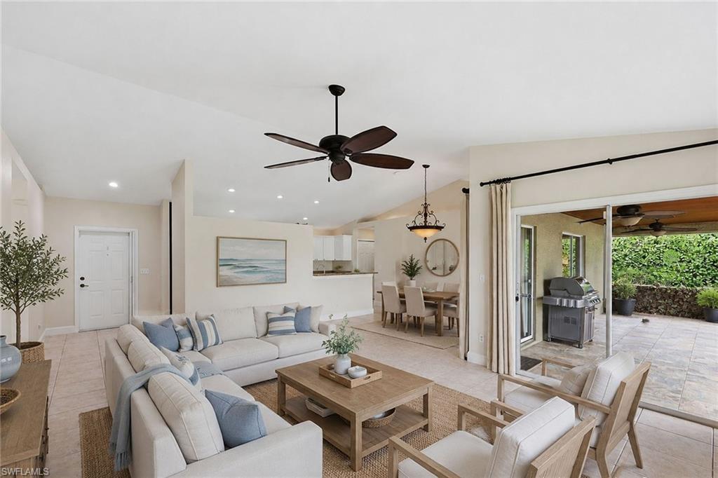 1073 N Alhambra CIR