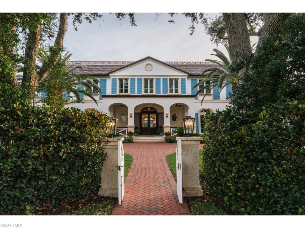 Photo of 4296 Cutlass LN, NAPLES, FL 34102 (MLS # 225074308)