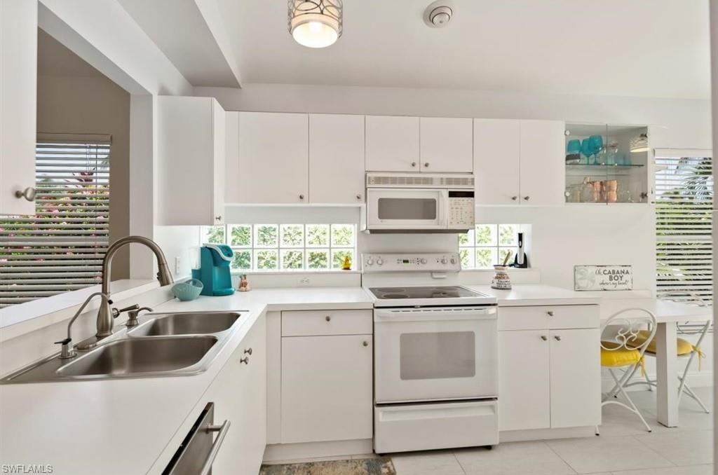 BOUGAINVILLAS - Residential