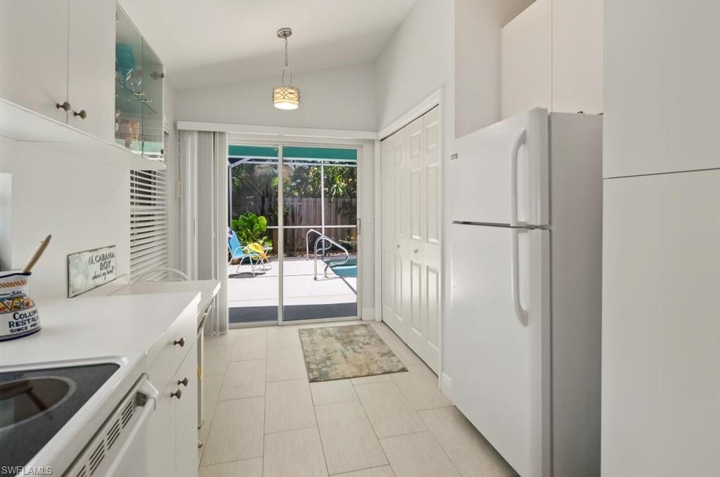 BOUGAINVILLAS - Residential