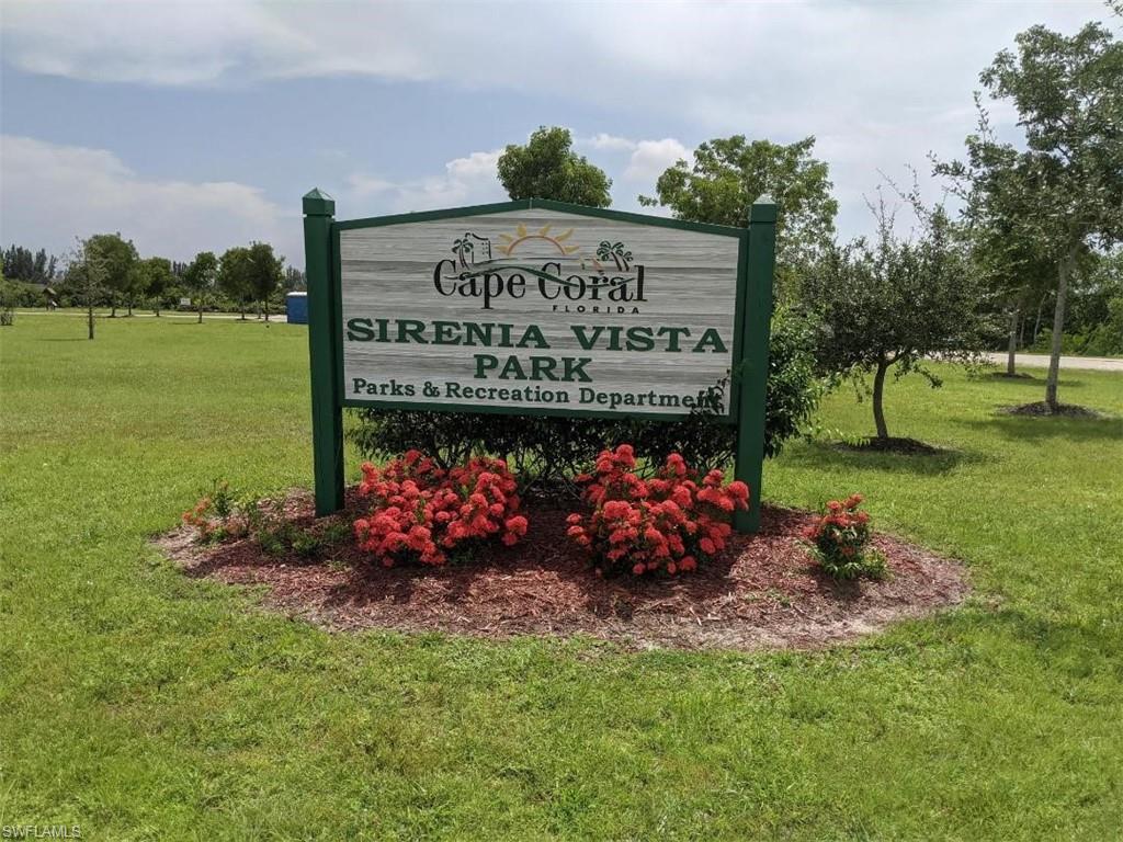 CAPE CORAL - Land