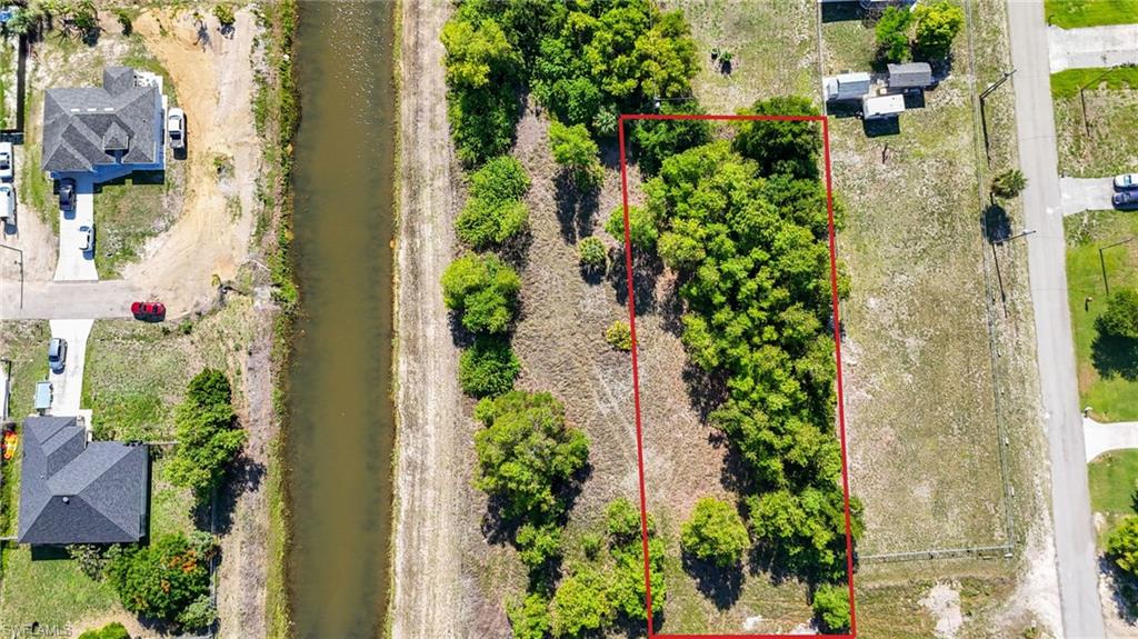 LEHIGH ACRES - Land