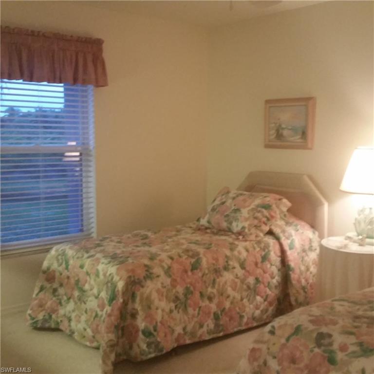 CHARLOTTE SHORES - Residential