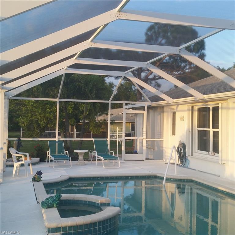 CHARLOTTE SHORES - Residential