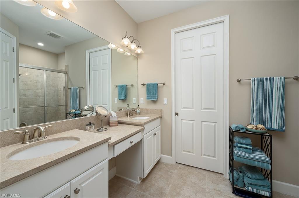 LUCAYA - Residential