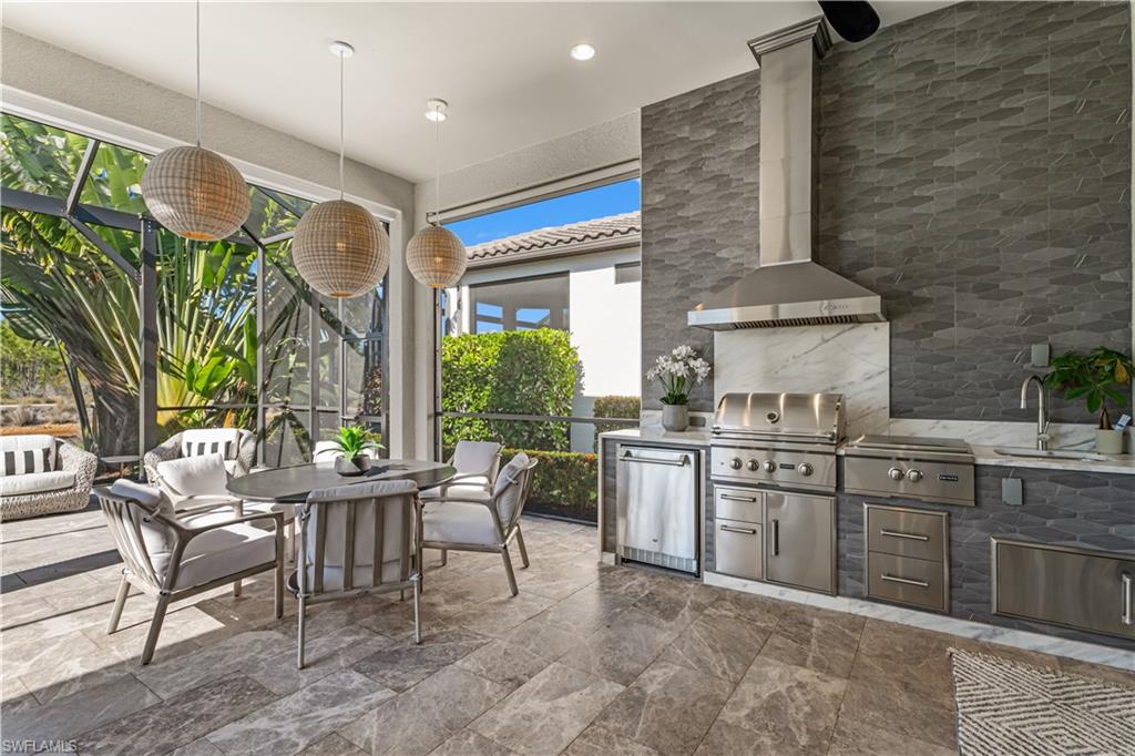 ESPLANADE - Residential