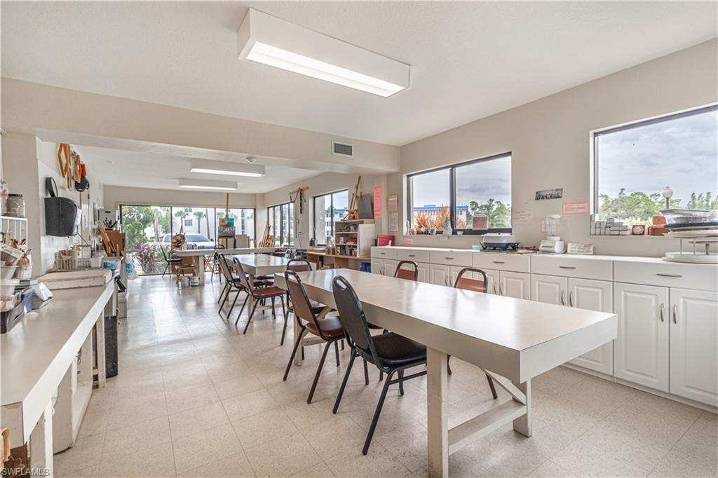 SEVEN LAKES - Residential Lease