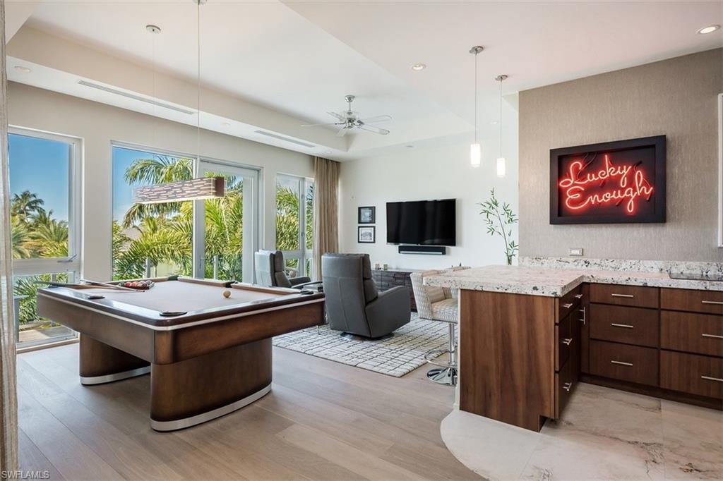 ROYAL HARBOR - Residential