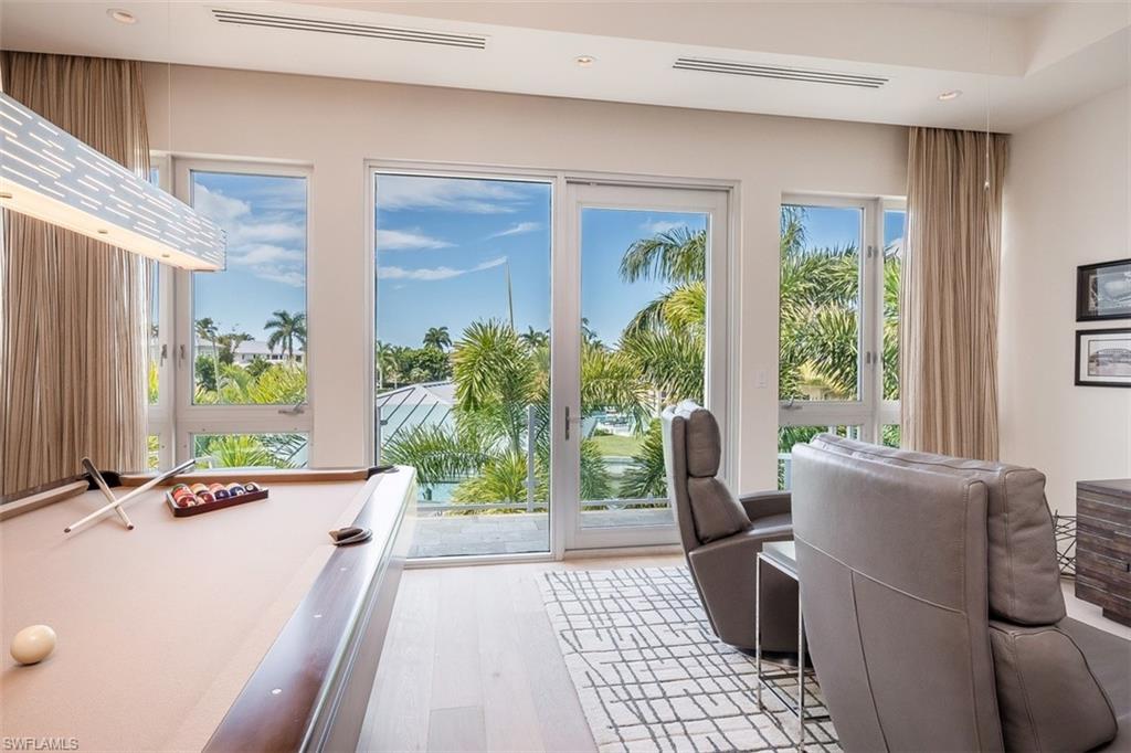 ROYAL HARBOR - Residential