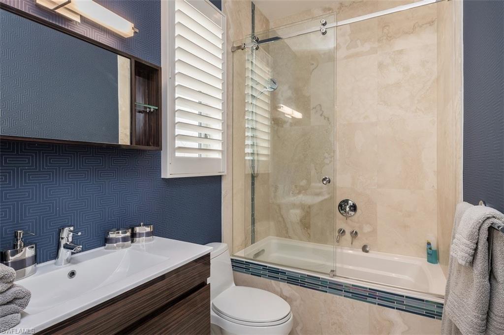 ROYAL HARBOR - Residential