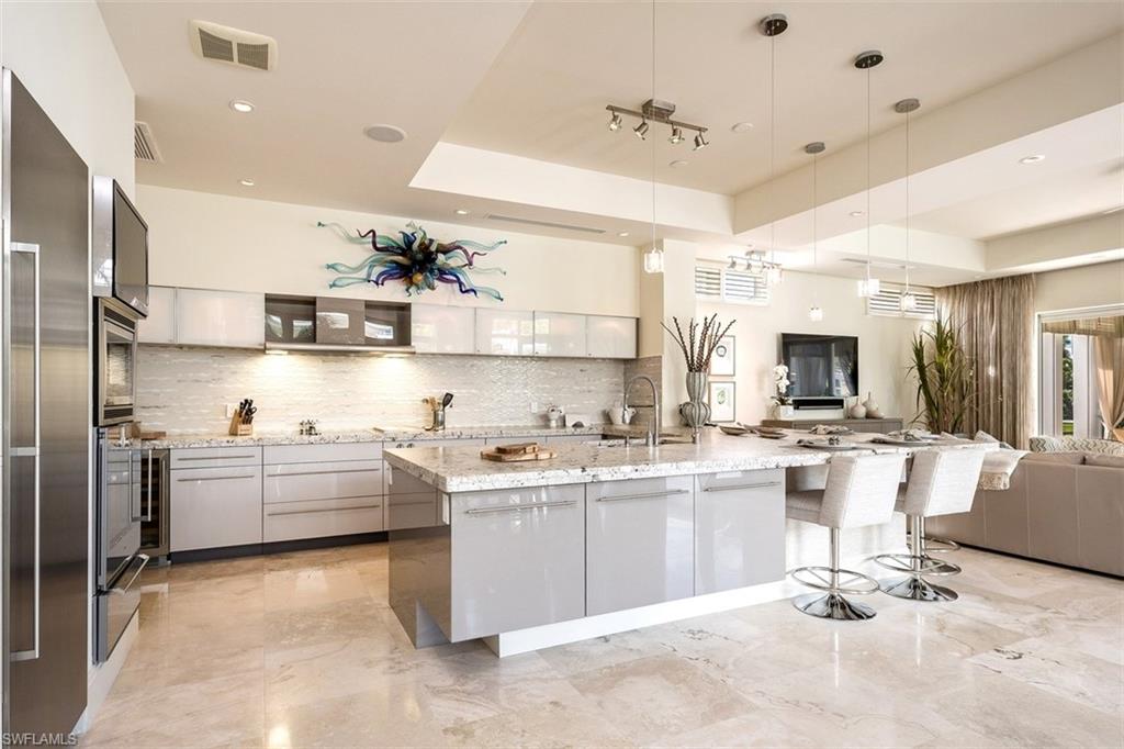 ROYAL HARBOR - Residential