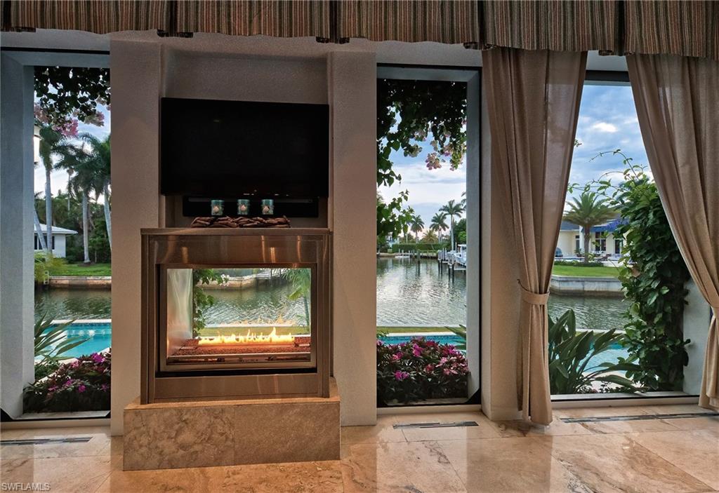 ROYAL HARBOR - Residential