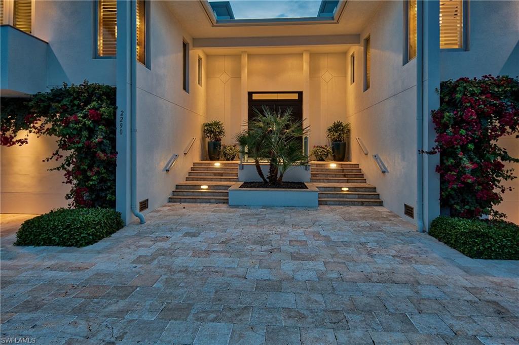 ROYAL HARBOR - Residential