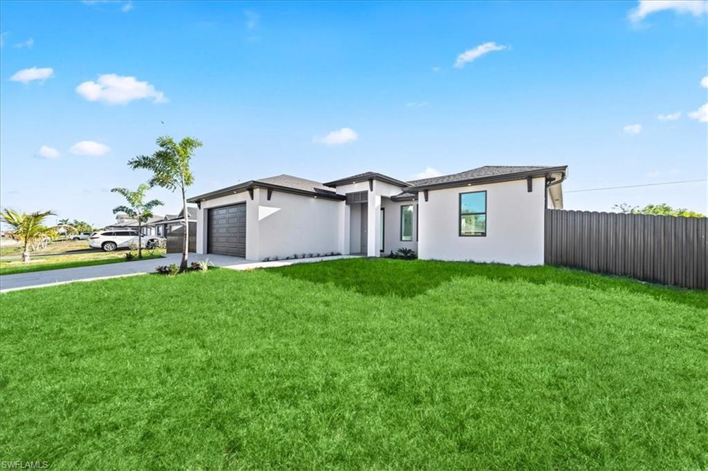 CAPE CORAL - Residential