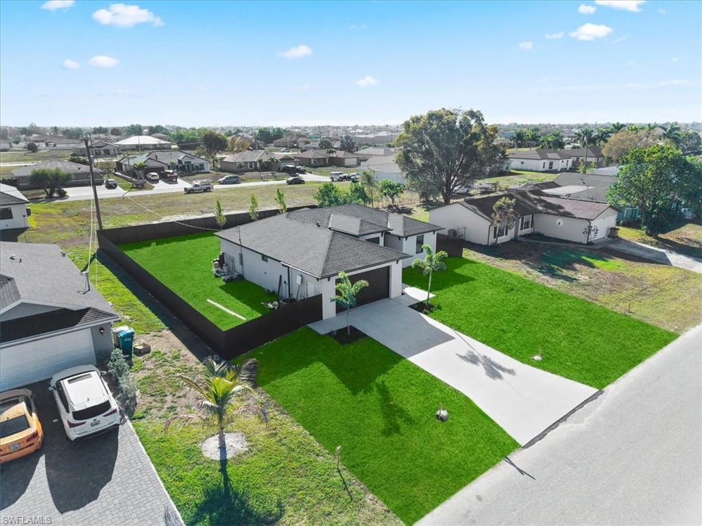 CAPE CORAL - Residential