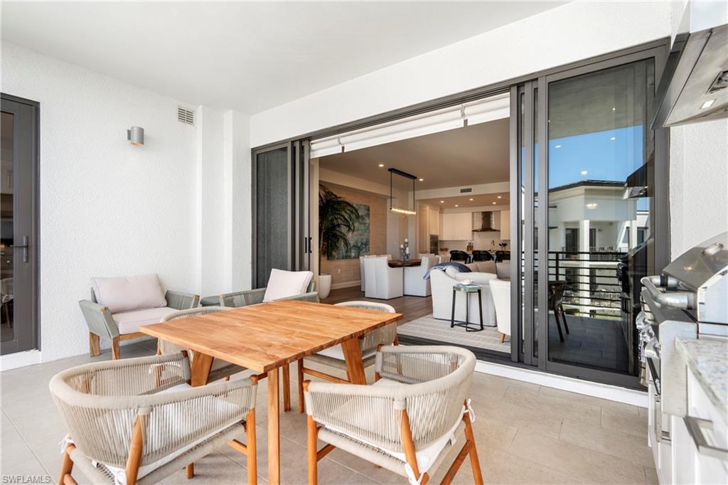 ELEVEN ELEVEN CENTRAL - Residential