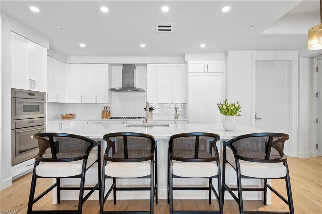 ELEVEN ELEVEN CENTRAL - Residential