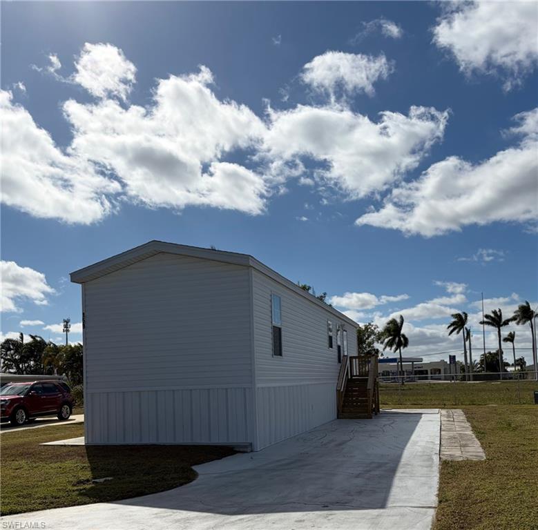 THUNDERBIRD MOBILE HOMES - Residential